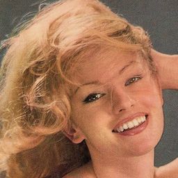 Anny Nelsen 飾演 Lucie