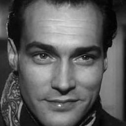 Jacques Berthier 飾演 Colonel Smith