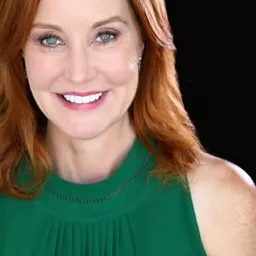 Gretchen Klein 飾演 Restaurant patron