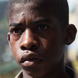 Rickson Tevez 飾演 Gardo