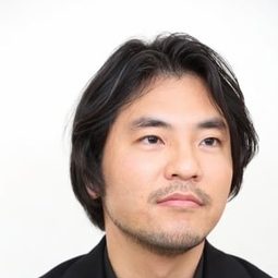 小泉徳宏 - 愛我請說謊導演