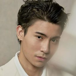 Brent Manalo 飾演 Marco