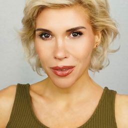 Izzy Church - 僵屍泰德演員 飾演Nora