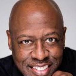 Philly Plowden 飾演 Mr. Van Norman