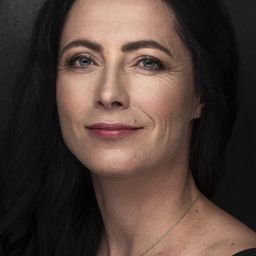 Klára Kolouchová 飾演 Herself