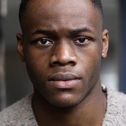 史蒂芬·歐杜博拉 飾演 Timmy