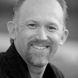 Derek W. Adam 飾演 Diego