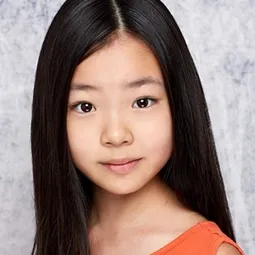 劉玥辰 - 人肉搜尋演員 飾演Young Margot (7 yrs)
