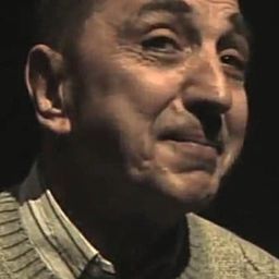 Oriol Tramvia - Platillos volantes演員 飾演Empleado de Coca Cola 1