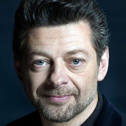 安迪瑟克斯 飾演 Caesar