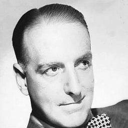 Barnett Parker - 歡迎光臨迪士尼片廠演員 飾演Dragon (segment 