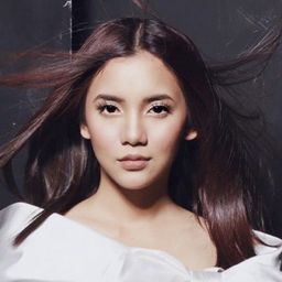 Sweet Qismina 飾演 Maya