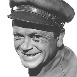 Murray Alper - 群雄奪寶鷹演員 飾演Frank Richman