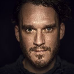 Krzysztof Zarzecki - 狂野嘻哈夢演員 飾演typ Krzyś