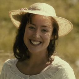 Maude Létourneau 飾演 Lurette Riopelle