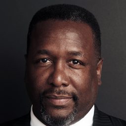 溫德爾皮爾斯 飾演 Congressman Gary