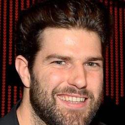 Olivier Barthelemy - 非常籃團演員 飾演Pippo