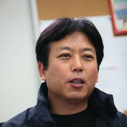 Kim Eui-suk - 北京飯店導演