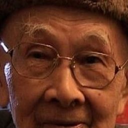 陳蝶衣 飾演 Suen-Chak's concubine