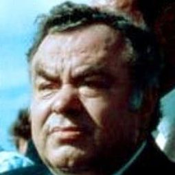 Vasek Simek - 天生小棋王演員 飾演Russian Park Player