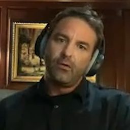 Bryan Spears 飾演 Self