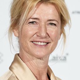 Ana Duato 飾演 Marcela