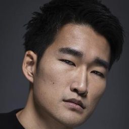 鈴木武 - 鬼城殺演員 飾演