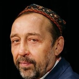 Nikolaj Kolâda 飾演 Pauper