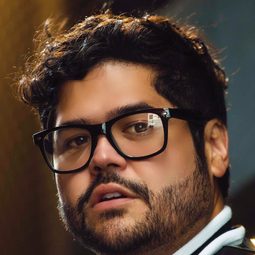 哈維吉恩 飾演 Dr. Sanchez