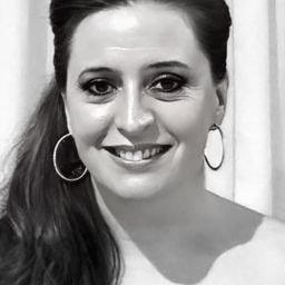 尤金妮亞·蓋蒂 飾演 Marisa