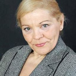 Clotilde De Spirito 飾演 