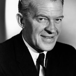 Frank Jenks 飾演 Marine in Civvies