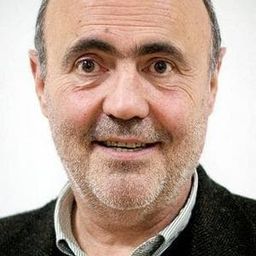 Marcin Troński 飾演 Kozłowski