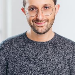 Michael Musi 飾演 Tech Cooper