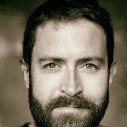 Dan Mersh 飾演 Tour Guide