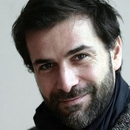 葛雷戈里菲圖西 飾演 Julien Anselme