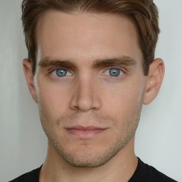 安德魯伯納普 飾演 Jonathan