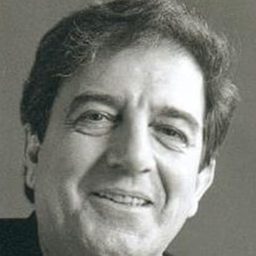 Sid Ahmed Agoumi 飾演 