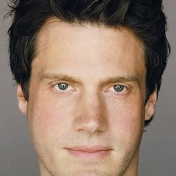 Brandon Keener - 衰仔駕到演員 飾演Ryan Mcfee