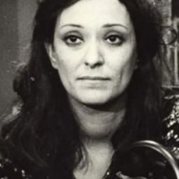 Mohsena Tawfiq 飾演 Yehia's Mother