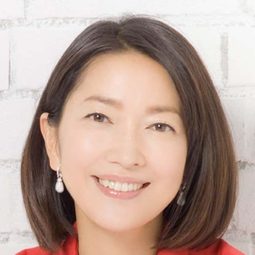 羽田美智子 - 指定弁護士演員 飾演Kyoko Kanbayashi