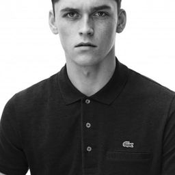 Anders Hayward 飾演 Kenny