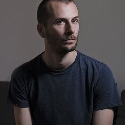 Pablo Hernando 飾演 