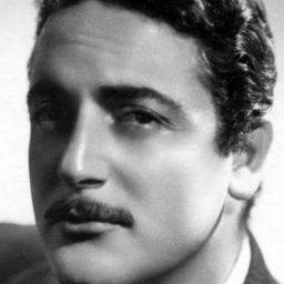 Artur Semedo 飾演 Tony