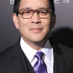 Scott Takeda 飾演 Dr. Chen