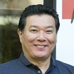 Carlos Takeshi - 雷克雅未克鯨魚大屠殺演員 飾演Nobuyoshi