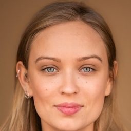 卡蘿·寇特 - 喪蒲夜柏林演員 飾演Ricky