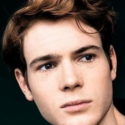 菲利浦·弗洛依桑特 飾演 Jakob