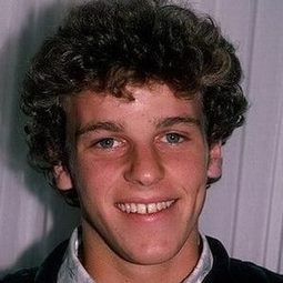 Christopher Collet - 遊戲王－怪獸之決鬥 光之金字塔演員 飾演Additional Voices