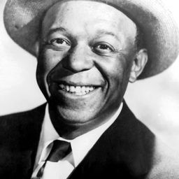 Eddie 'Rochester' Anderson - 紅衫淚痕演員 飾演Gros Bat